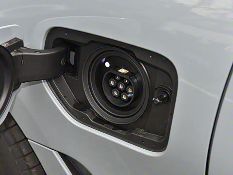 2025�� eDrive 35 L