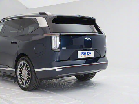 2025�� 700 Ultra�������������״��