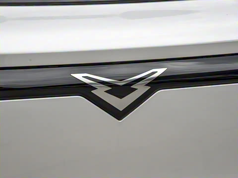 2025�� Mate 300km׷���