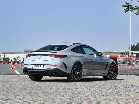 2024�� AMG CLE 53 4MATIC+ ���ܳ�