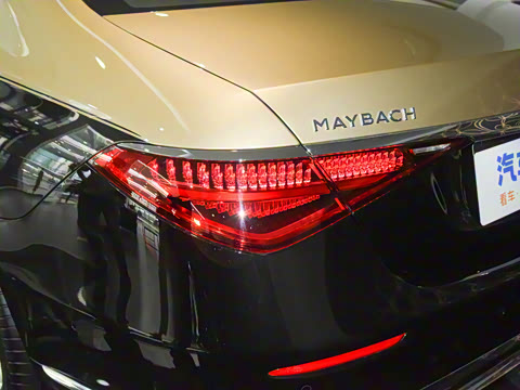 2025�� �Ŀ� S 680 4MATIC