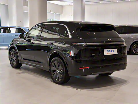 2025�� Pro ���ܻ��°�