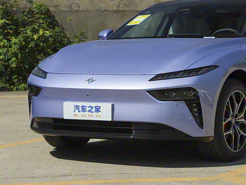 2025�� ���� 550ProѲ����