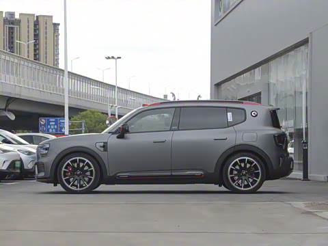 2025�� BRABUS ���ܰ�