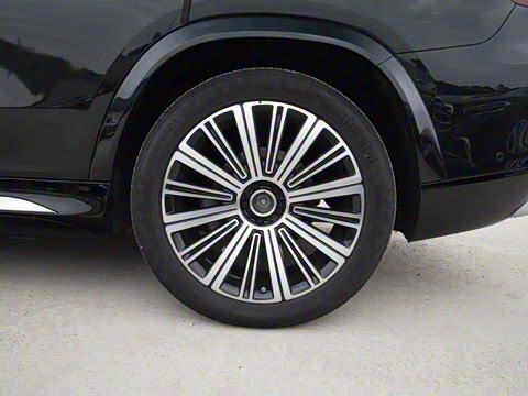 2025�� GLS 480 4MATIC