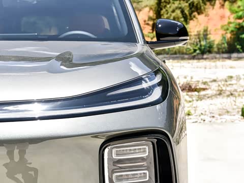 2025�� 215�콢��