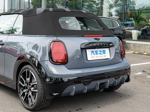 2025�� JOHN COOPER WORKS CABRIO