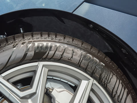 2025�� eDrive 35 L