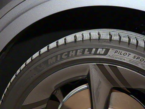 2025�� 2.5T �����콢��