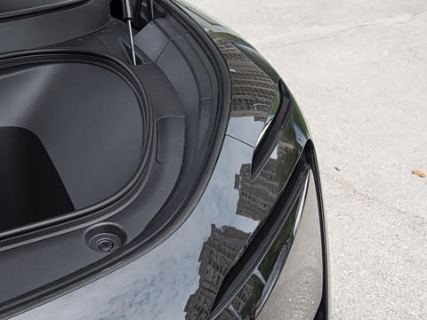 2025�� Max ���������