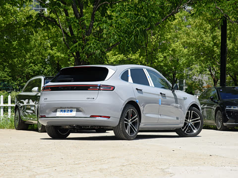 2025�� ����  Ultra ������