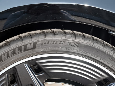 2025�� AMG CLA 35 4MATIC