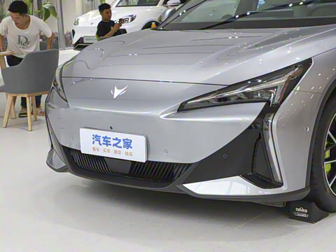 2025�� 560MAX 185kW