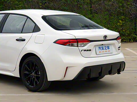 2024�� ���ܵ��˫�� 1.8L ��ʿ��