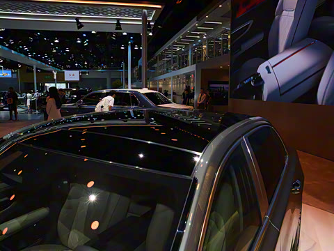 2024�� 4.0T V8��