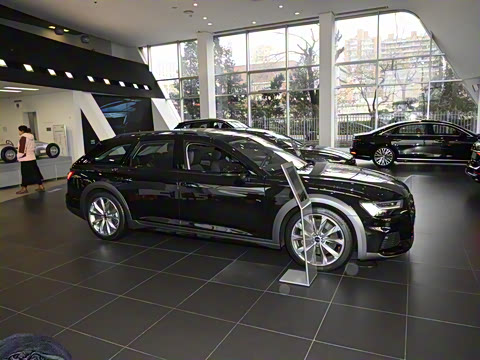 2025�� allroad quattro ̽���� 55 TFSI ����ԽҰ��