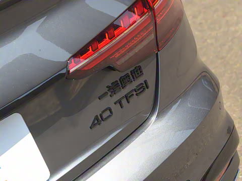 2024�� 40 TFSI ����������(��ҹ��)