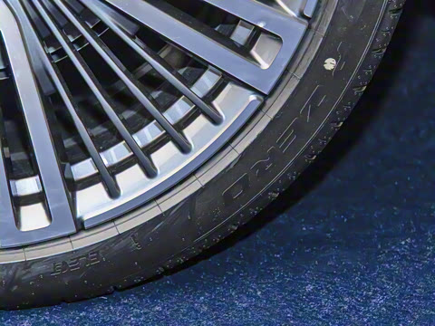 2025�� 102kWh �׷�������