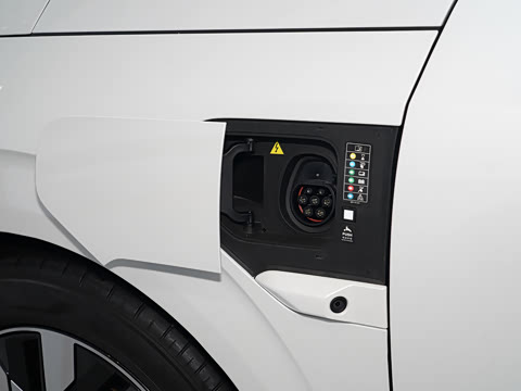 2025�� Ultra ����