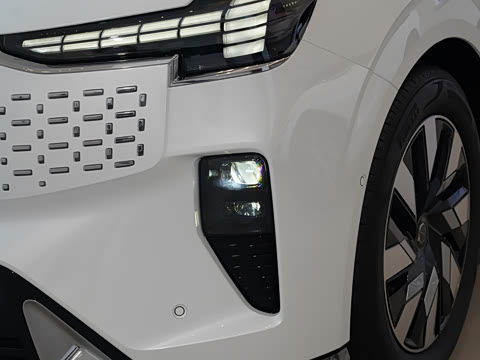 2025�� Ultra ����