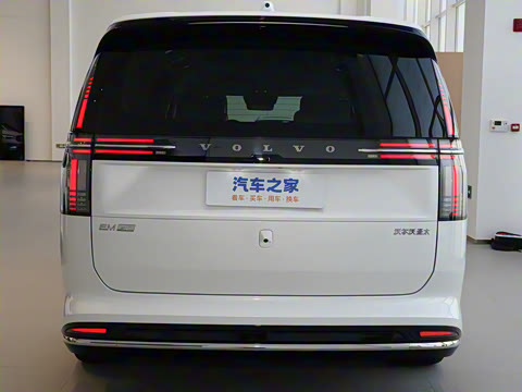 2025�� Ultra ����