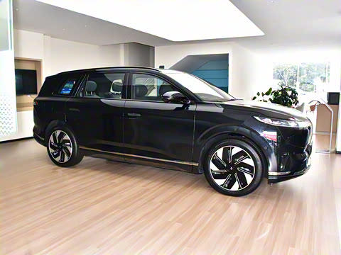 2025�� 636Max���Ȱ� 6��