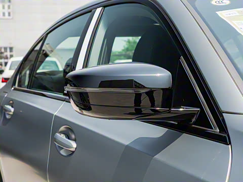 2025�� eDrive 40 L 50����������