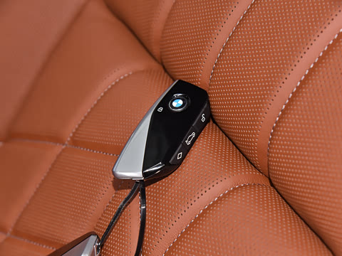 2023�� 740Li ������ M�˶���װ