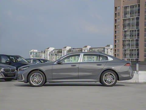 2024�� 525Li ������װ