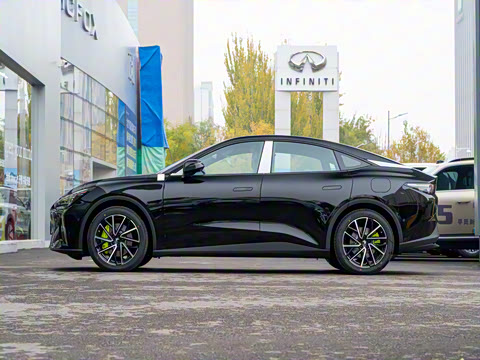 2024�� 560MAX 185kW