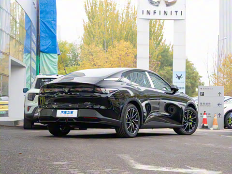 2024�� 560MAX 185kW