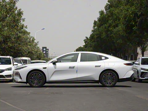 2025�� 130km EM-i ����