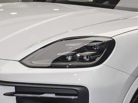 2025�� Cayenne 3.0T