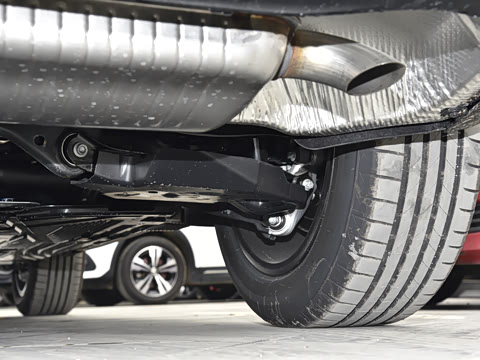 2025�� �Ŀ� GLC 300 L 4MATIC ������ 5��