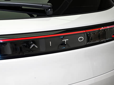 2025�� ����   Ultra ������