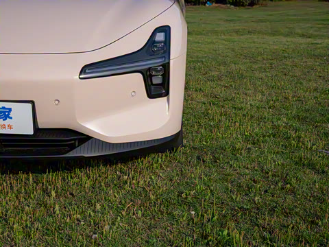 2025�� 600 �������� Max