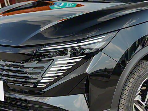 2025�� �Ŀ� ���� 2.0L CVT XV+���Ȱ�