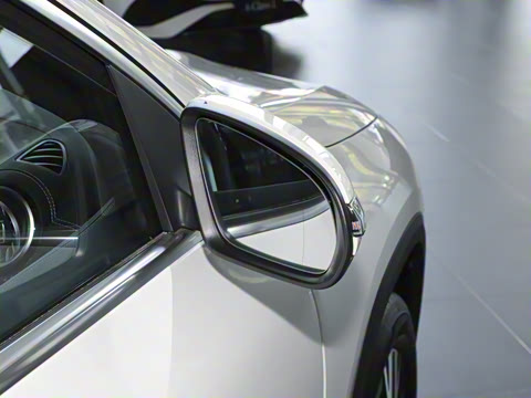 2025�� �Ŀ� GLA 220