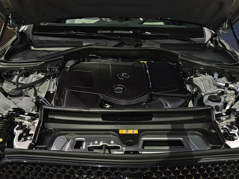 2025�� GLC 300 4MATIC ����SUV