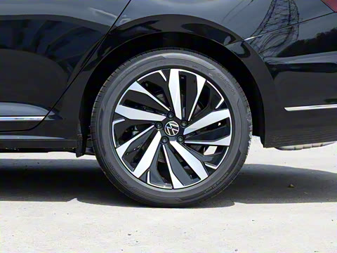 2025�� ���ڿ� 380TSI ��ҫ��