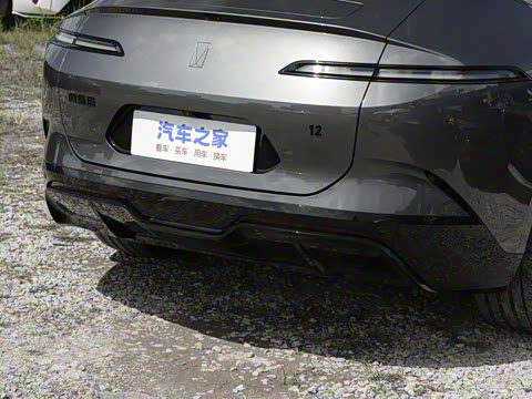 2025�� �Ŀ� Ultra���̰�