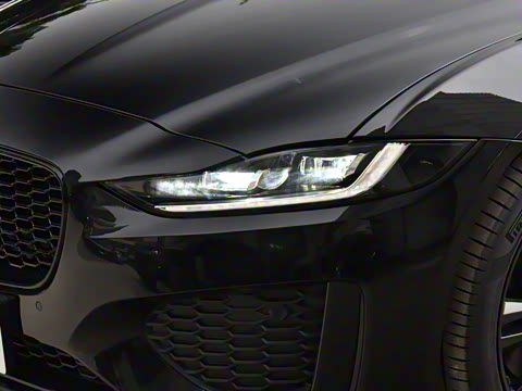 2025�� 2.0T 250PS R-DYNAMIC 90�����ذ�