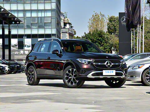 2025�� �Ŀ� GLC 260 L 4MATIC ������