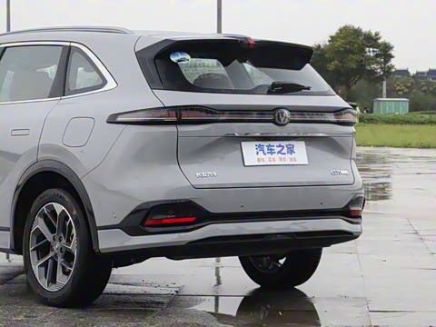 2025�� ���Ĵ� 1.5T ������ �ǻ��콢��