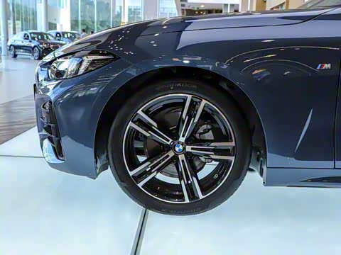 2024�� 425i M�˶���װ