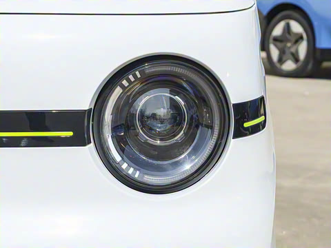 2025�� ��èmini 210km Ԫ����