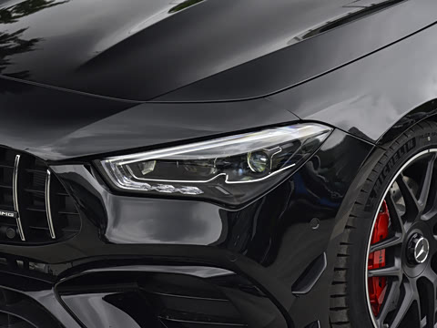 2025�� AMG CLA 45 S 4MATIC+