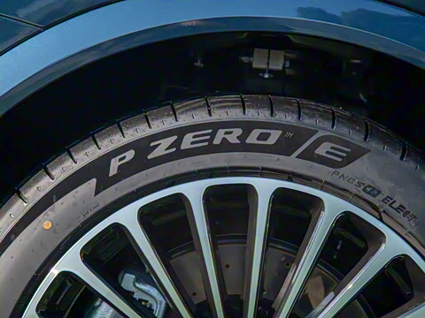 2025�� ���� Ultra�� 53.4kWh 6����