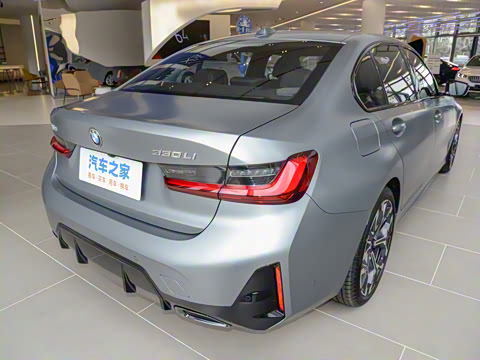 2025�� 330Li 50����������