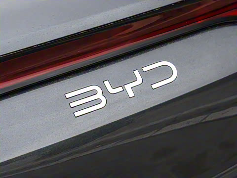 2025�� DM 215KM�����״��콢��